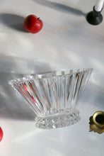 Load image into Gallery viewer, Vintage 1990s Regency Rosenthal Crystal Blossom Fluted Decorative Centerpiece Bowl