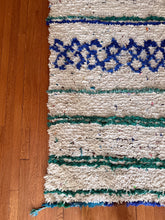 Load image into Gallery viewer, Amara- Vintage Moroccan Rug