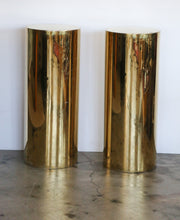 Load image into Gallery viewer, Mid Century Modern Brass Pedestal