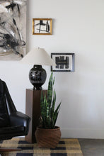 Load image into Gallery viewer, Mid Century Modern Ceramic Table Lamp