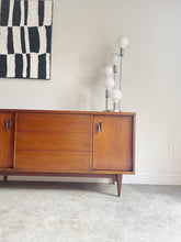 Load image into Gallery viewer, Mid-Century Modern Style Chrome Table Lamp