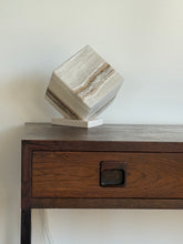 Load image into Gallery viewer, Banded Onyx Cube Lamp
