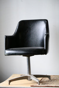 Mid Century Modern Swivel Arm Chair