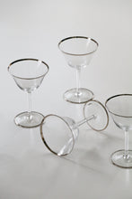 Load image into Gallery viewer, Set of 7 Cyrstal glasses
