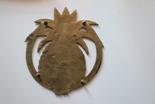 Load image into Gallery viewer, Brass Pineapple Trivet

