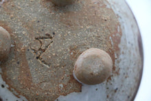 Load image into Gallery viewer, Handmade Ceramic Tripod Dish
