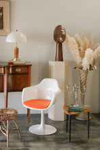 Load image into Gallery viewer, Ivory Mid Century Modern Pedestal

