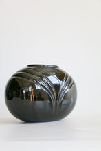 Load image into Gallery viewer, Vintage Royal Haeger Vase 4364
