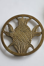Load image into Gallery viewer, Pineapple Brass Trivet
