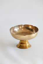 Load image into Gallery viewer, Vintage Scalloped Brass Footed Bowl
