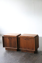 Load image into Gallery viewer, Pair of Mid Century Modern Nightstands
