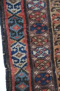 Antique Handknotted Wool Rug|ella
