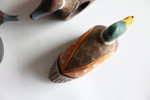 Load image into Gallery viewer, Folk Art Hand Painted Duck Napkin Rings
