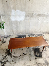 Load image into Gallery viewer, Mid Century Modern Coffee Table
