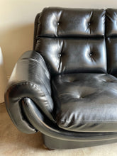 Load image into Gallery viewer, Mid-Century Modern  Overman Pod Sofa
