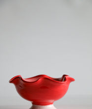 Load image into Gallery viewer, Handmade Ceramic Scalloped Bowl
