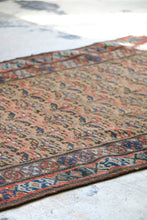 Load image into Gallery viewer, Antique Handknotted Wool Rug|ella
