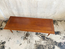 Load image into Gallery viewer, Mid Century Modern Coffee Table
