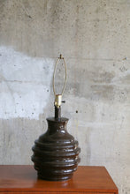 Load image into Gallery viewer, Mid Century Modern Ceramic Table Lamp Lamp
