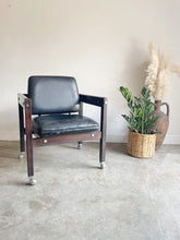 Load image into Gallery viewer, Mid Century Modern Arm Chair
