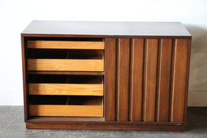 Sligh Mid Century Modern Walnut Sliding Door Credenza / Dresser