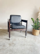 Load image into Gallery viewer, Mid Century Modern Arm Chair
