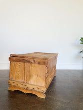 Load image into Gallery viewer, Primitive Pine Chest
