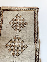 Load image into Gallery viewer, Vintage Hand Knotted Wool Rug
