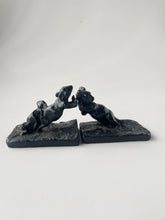 Load image into Gallery viewer, Cast iron Pushing Mice Bookends
