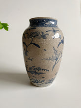 Load image into Gallery viewer, Porcelain Vase
