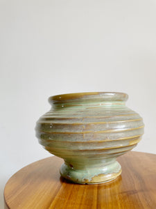 Vintage Floraline McCoy USA Vase// Planter  #424
