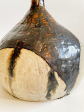 Load image into Gallery viewer, Studio Pottery Glazed Ceramic Table Lamp
