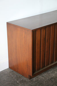 Sligh Mid Century Modern Walnut Sliding Door Credenza / Dresser
