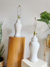 Load image into Gallery viewer, Pair Of Ginger Jar TableLamps
