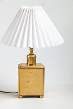 Load image into Gallery viewer, Solid Brass Table Lamp
