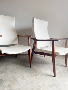 Pair Of Mid Century Modern Lounge Chairs