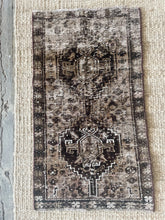 Load image into Gallery viewer, Vintage Hand Knotted Wool Rug
