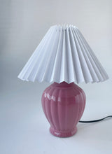 Load image into Gallery viewer, Pink Ceramicn Tablelamp
