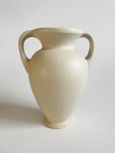Load image into Gallery viewer, Heagar Ceramic  Vase
