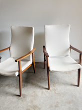 Load image into Gallery viewer, Pair Of Mid Century Modern Lounge Chairs
