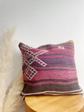 Load image into Gallery viewer, Wool Kilim Rug Pillow 16in x16in
