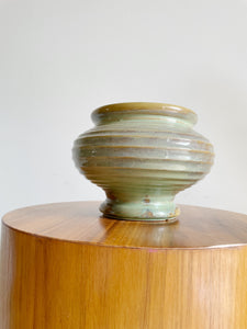 Vintage Floraline McCoy USA Vase// Planter  #424