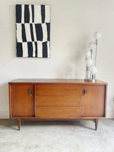 Load image into Gallery viewer, Mid-Century Modern Style Chrome Table Lamp
