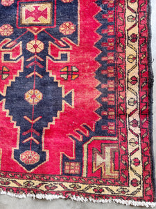 Hand Knotted Wool Rug