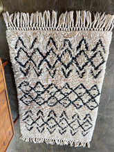Load image into Gallery viewer, Handmade Moroccan Berber Wool Rug
