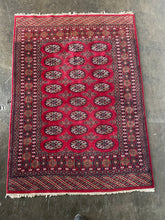 Load image into Gallery viewer, Vintage Hand-knotted Wool Rug

