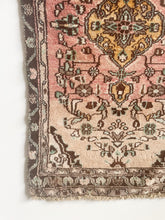 Load image into Gallery viewer, Vintage Handknotted Wool Rug
